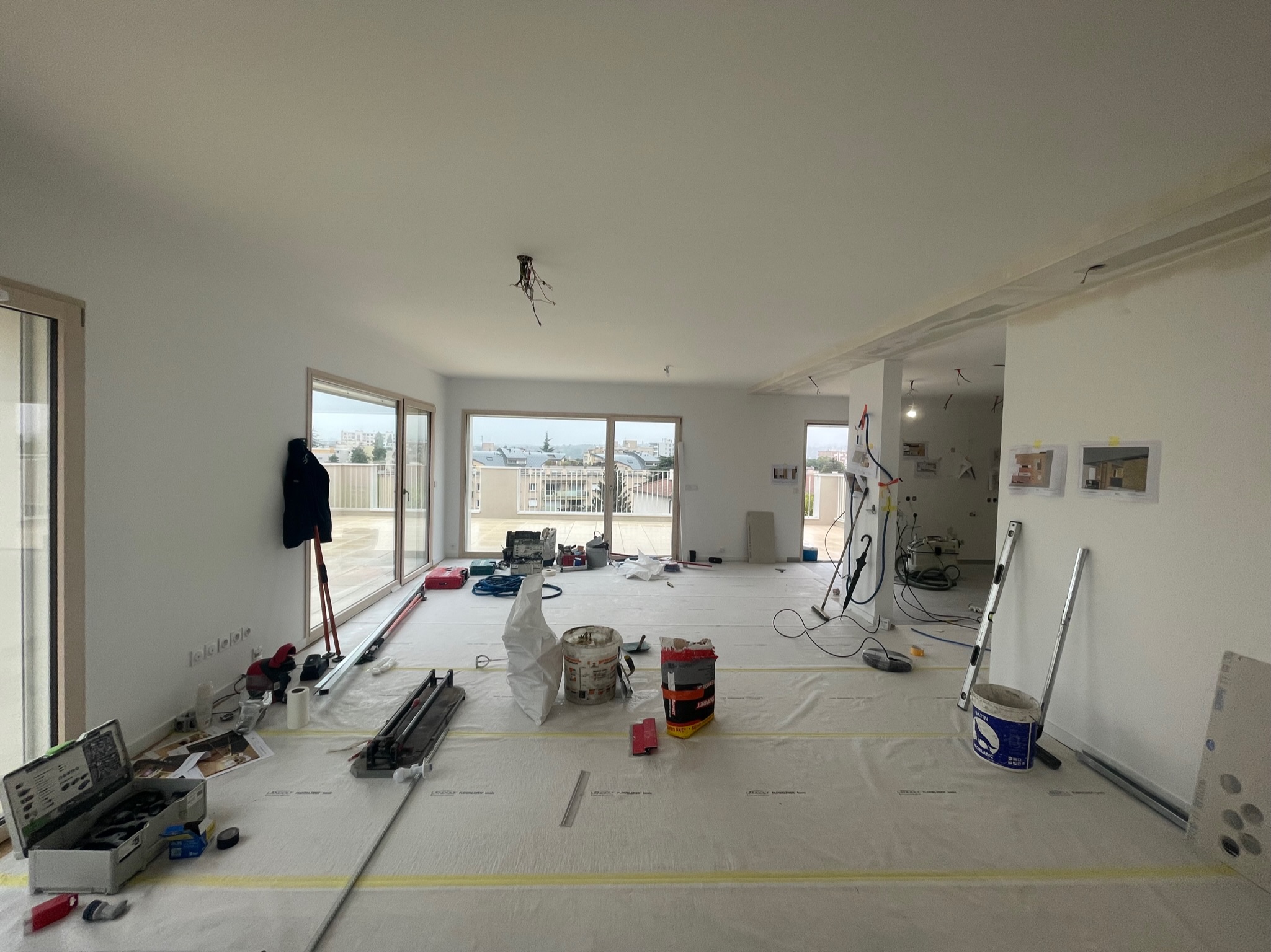 Appartement Symbiosis — Pendant