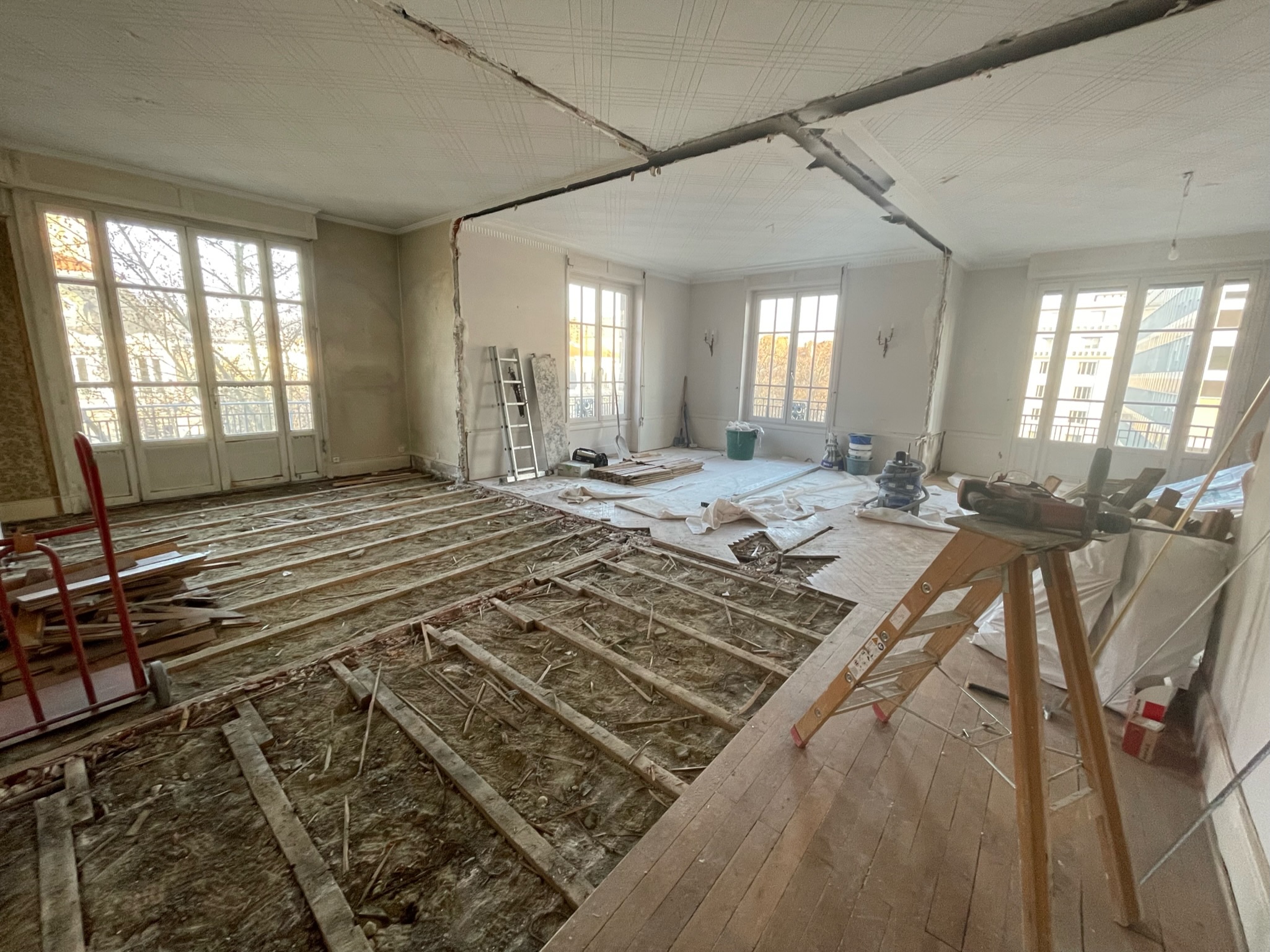 L'Écrin Parisien — Pendant