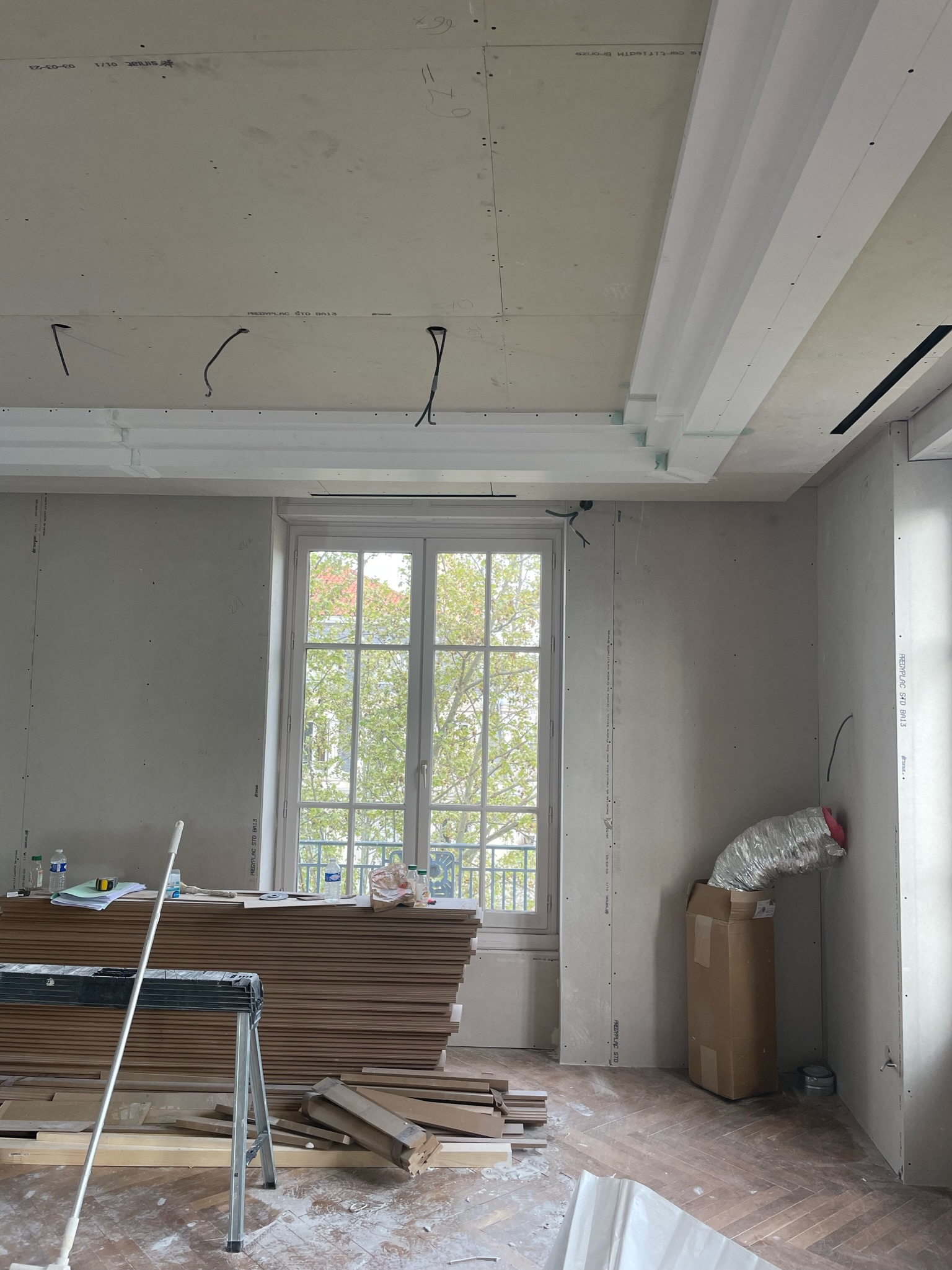 L'Écrin Parisien — Pendant