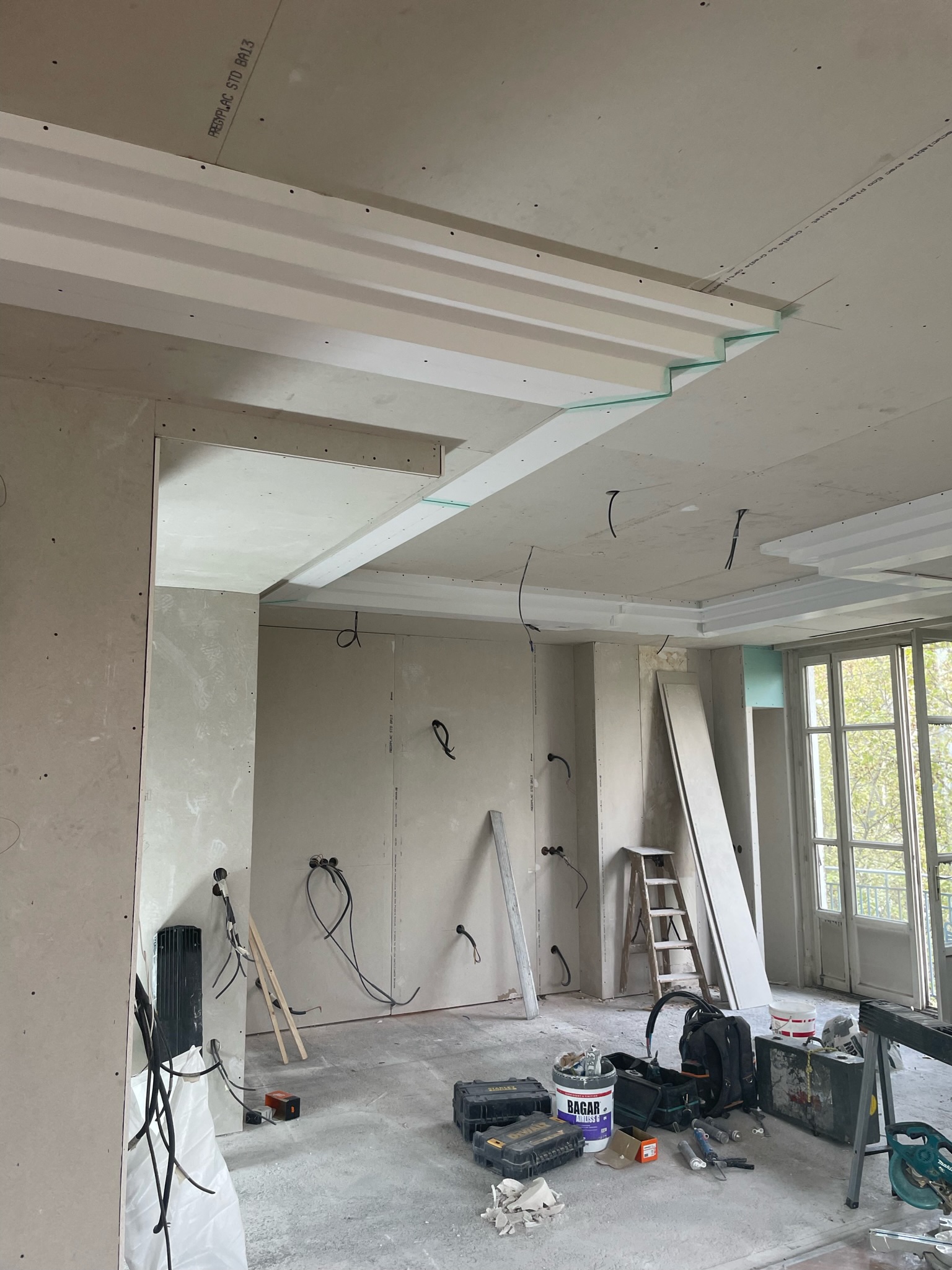 L'Écrin Parisien — Pendant